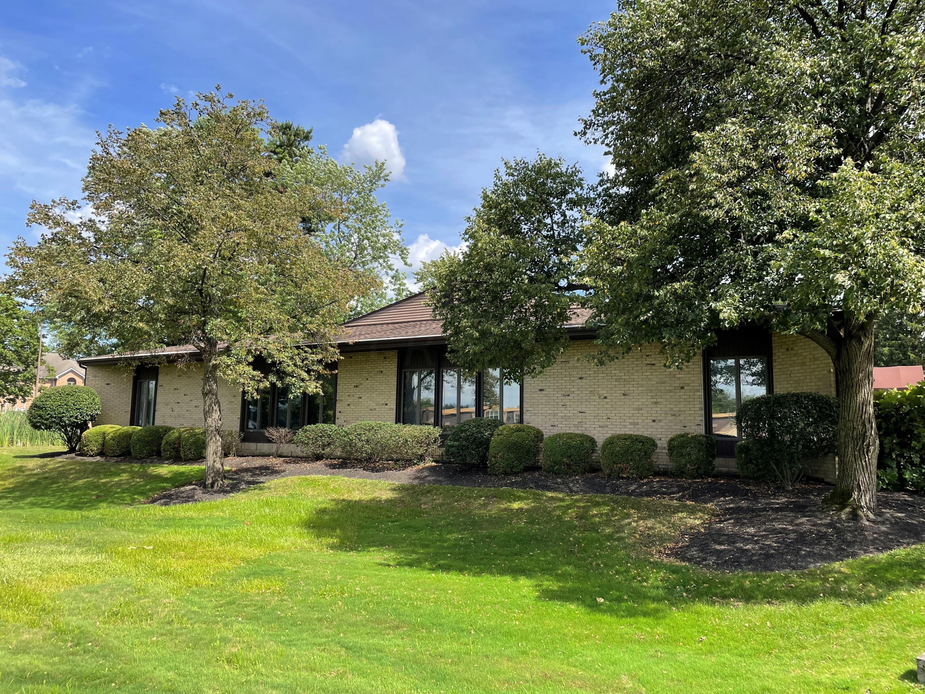 Exterior 8