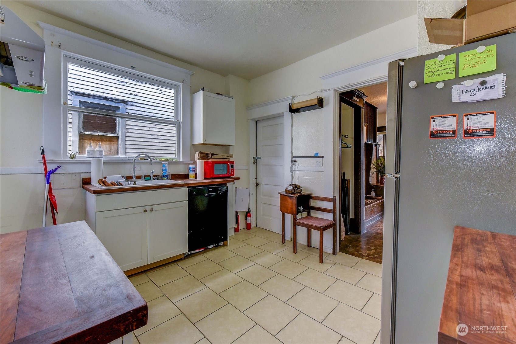 911 24th Avenue Seattle, WA 98122 - Photo 10 of 20