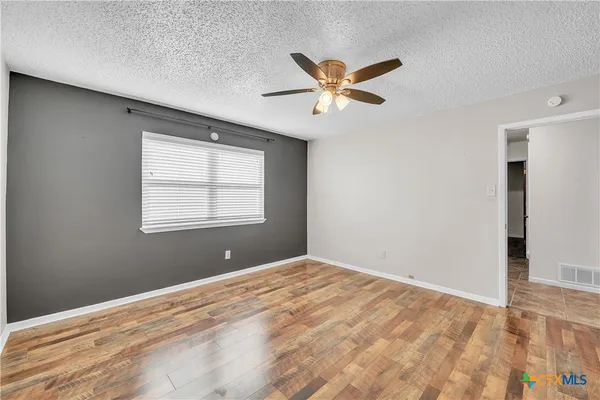 $210,000 | 613 Manning Drive, Copperas Cove, TX 76522