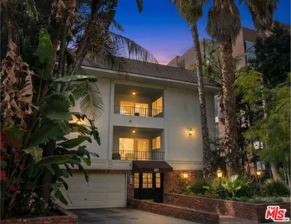 $1,549,000 | 321 North Palm Drive, Unit 3, Beverly Hills, CA 90210