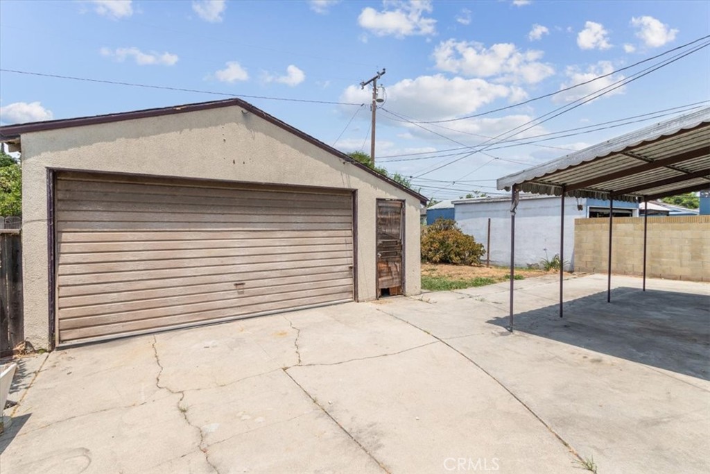 5929 Norwalk Boulevard Whittier, CA 90606 - Photo 27 of 33 a view interior of the house with wooden fence