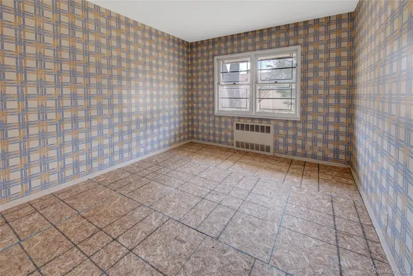 $569,900 | 197 Delaware Avenue, Freeport, NY 11520