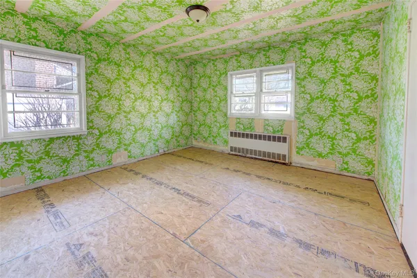 $569,900 | 197 Delaware Avenue, Freeport, NY 11520