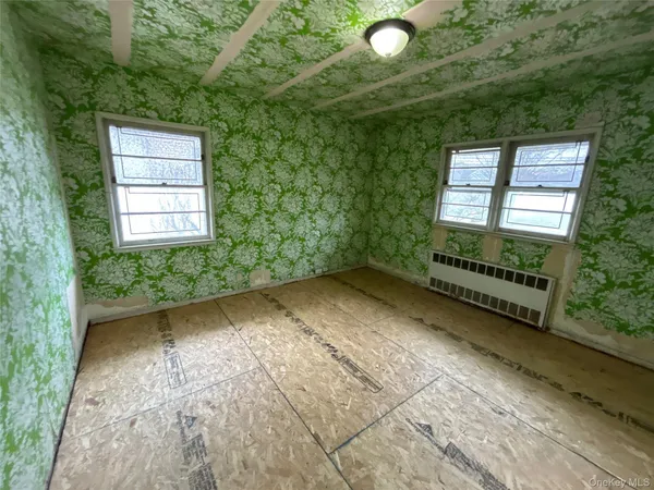 $569,900 | 197 Delaware Avenue, Freeport, NY 11520