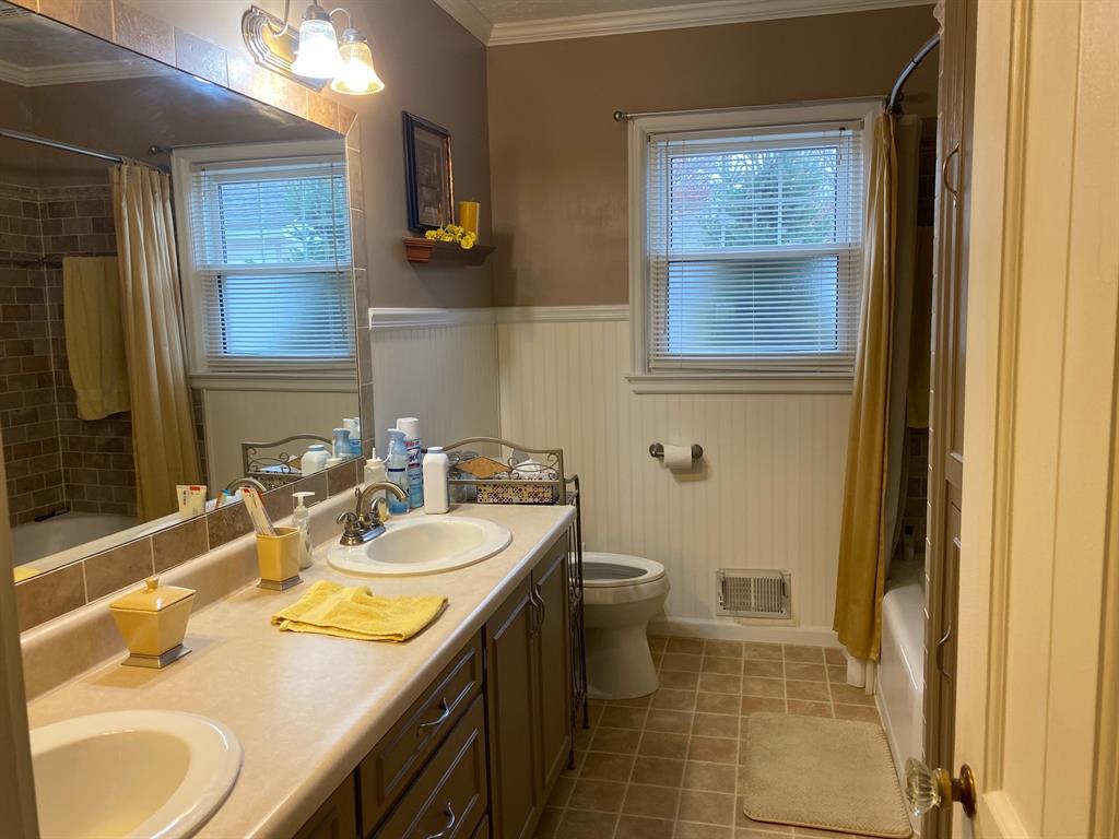 3322 Maple Road Anderson, IN 46011 - Photo 18 of 26 Gallery Image 18