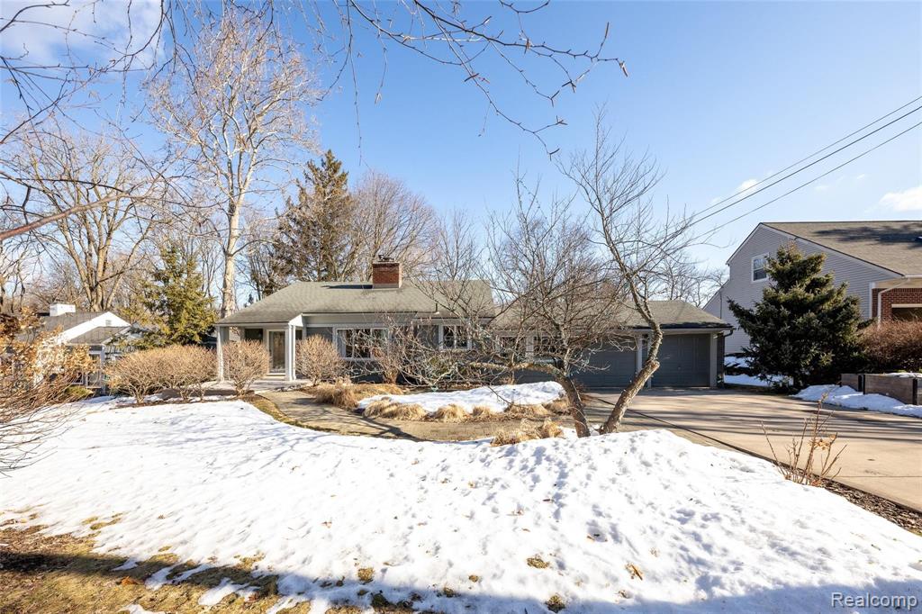 720 Sunset Road Ann Arbor, MI 48103 - Photo 2 of 36