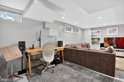 $405,000 | 162 Forrester Street Southwest, Washington, DC 20032