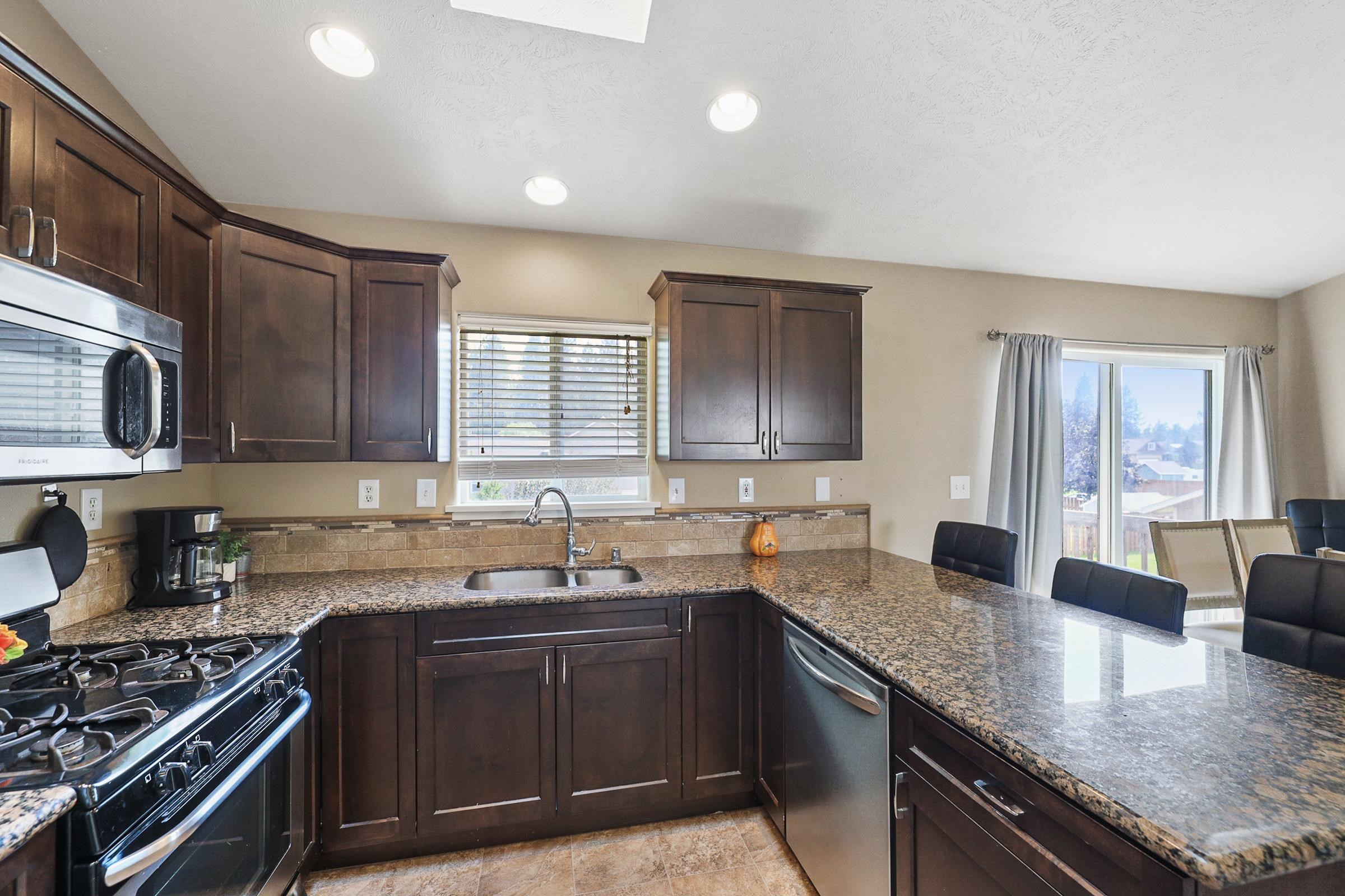 316 East Ballard Road Colbert, WA 99005 - Photo 10 of 28