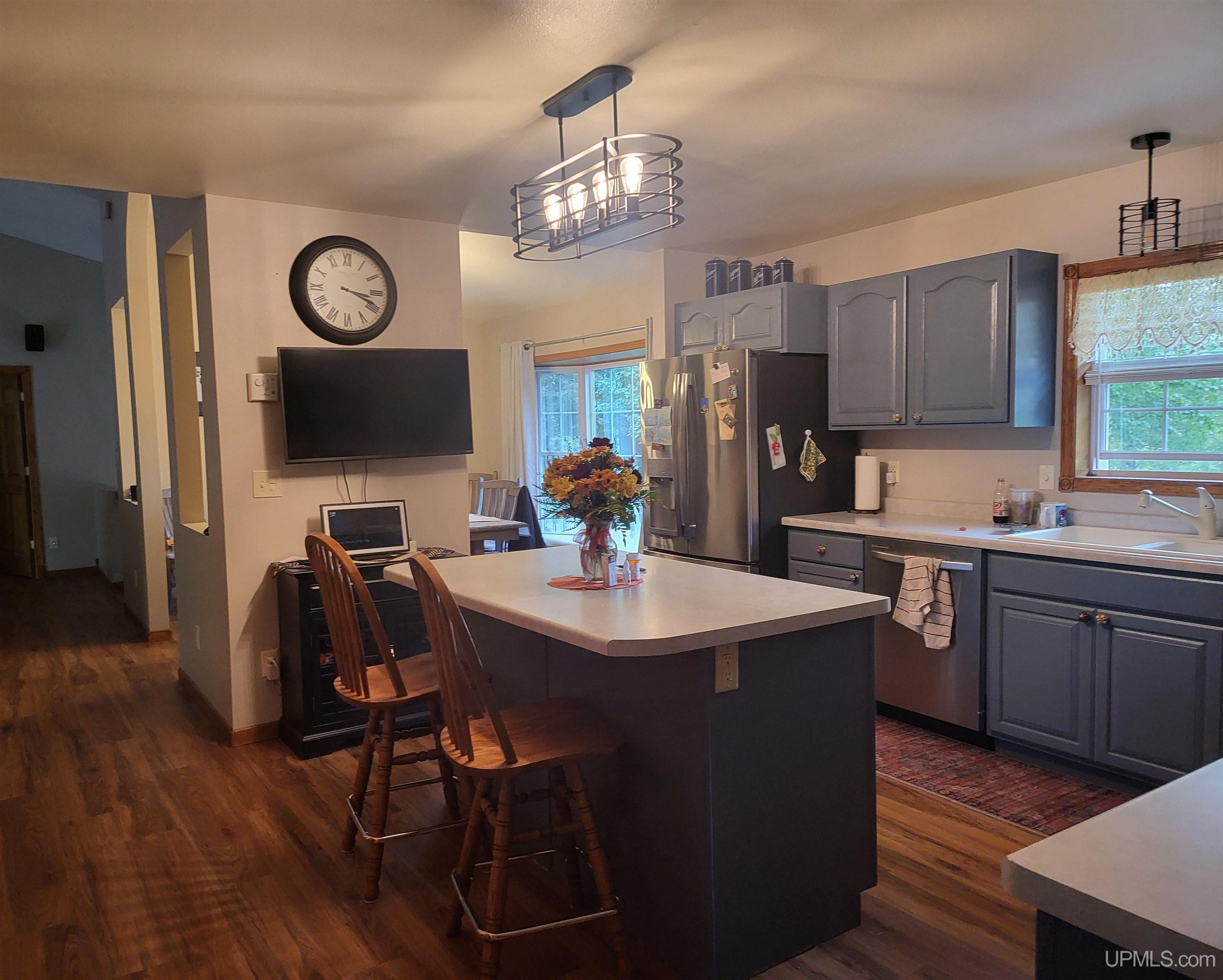 904 Pierce Street Niagara, WI 54151 - Photo 5 of 10 Gallery Image 5