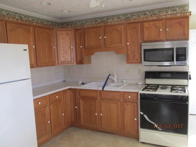 1506 Roberts Road Franklin, IN 46131 - Photo 7 of 15 Gallery Image 7