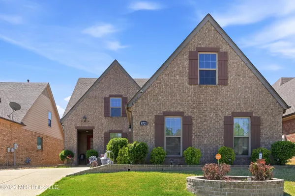 $330,000 | 8721 Wood Thrush Drive, Olive Branch, MS 38654