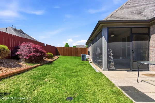 $330,000 | 8721 Wood Thrush Drive, Olive Branch, MS 38654