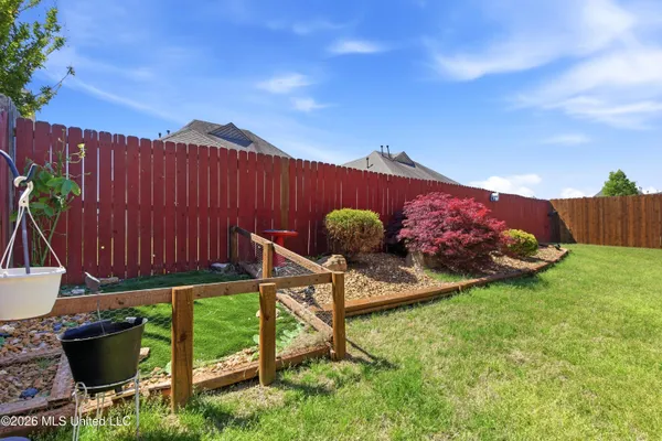 $330,000 | 8721 Wood Thrush Drive, Olive Branch, MS 38654