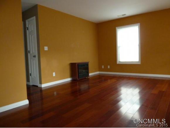 65 Pinewood Road Asheville, NC 28805 - Photo 3 of 11 Gallery Image 3