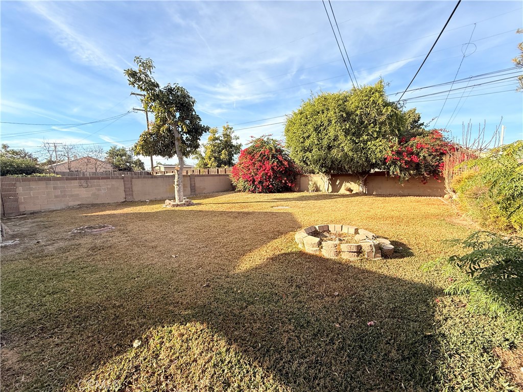 8803 Laurel Street Bellflower, CA 90706 - Photo 16 of 18