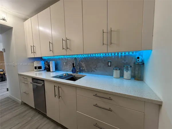 $2,100 | 8200 Southwest 210th Street, Unit 201, Cutler Bay, FL 33189