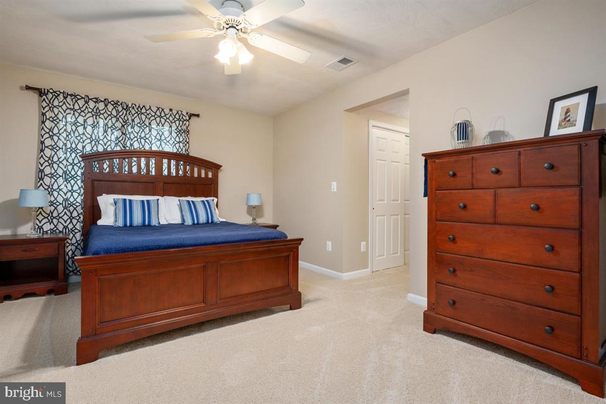 1451 Colony Road Pasadena, MD 21122 - Photo 17 of 48 Bedroom 2 with en Suite Bathroom