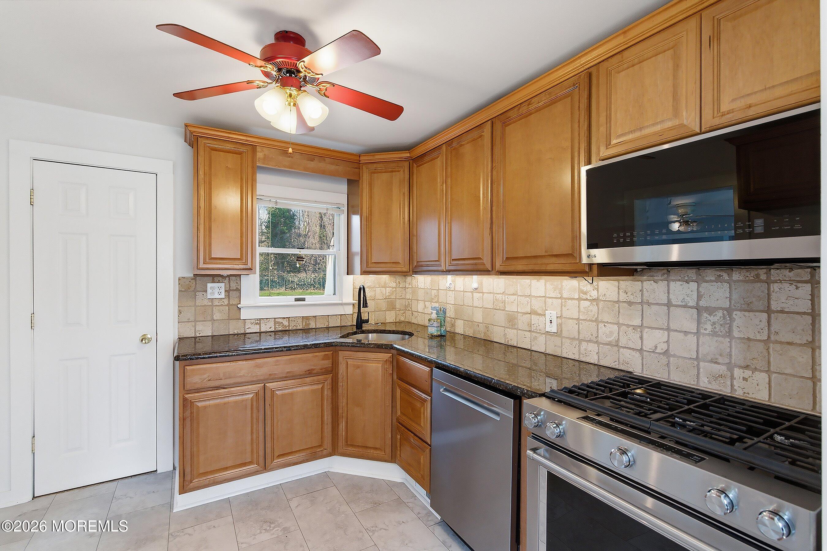 1238 Lakewood Road Manasquan, NJ 08736 - Photo 13 of 37 kitchen