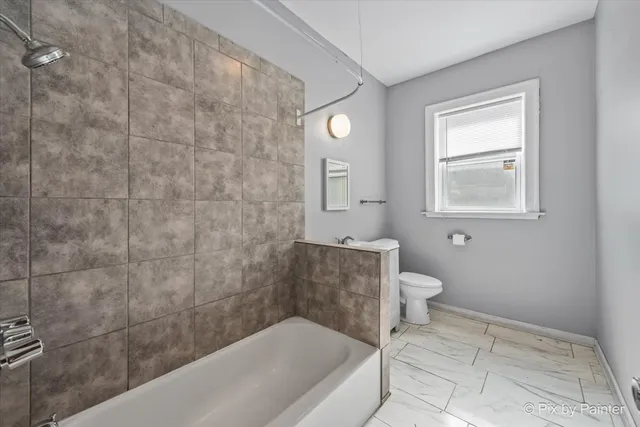 $1,299,000 | 7839 South Kingston Avenue, Chicago, IL 60649