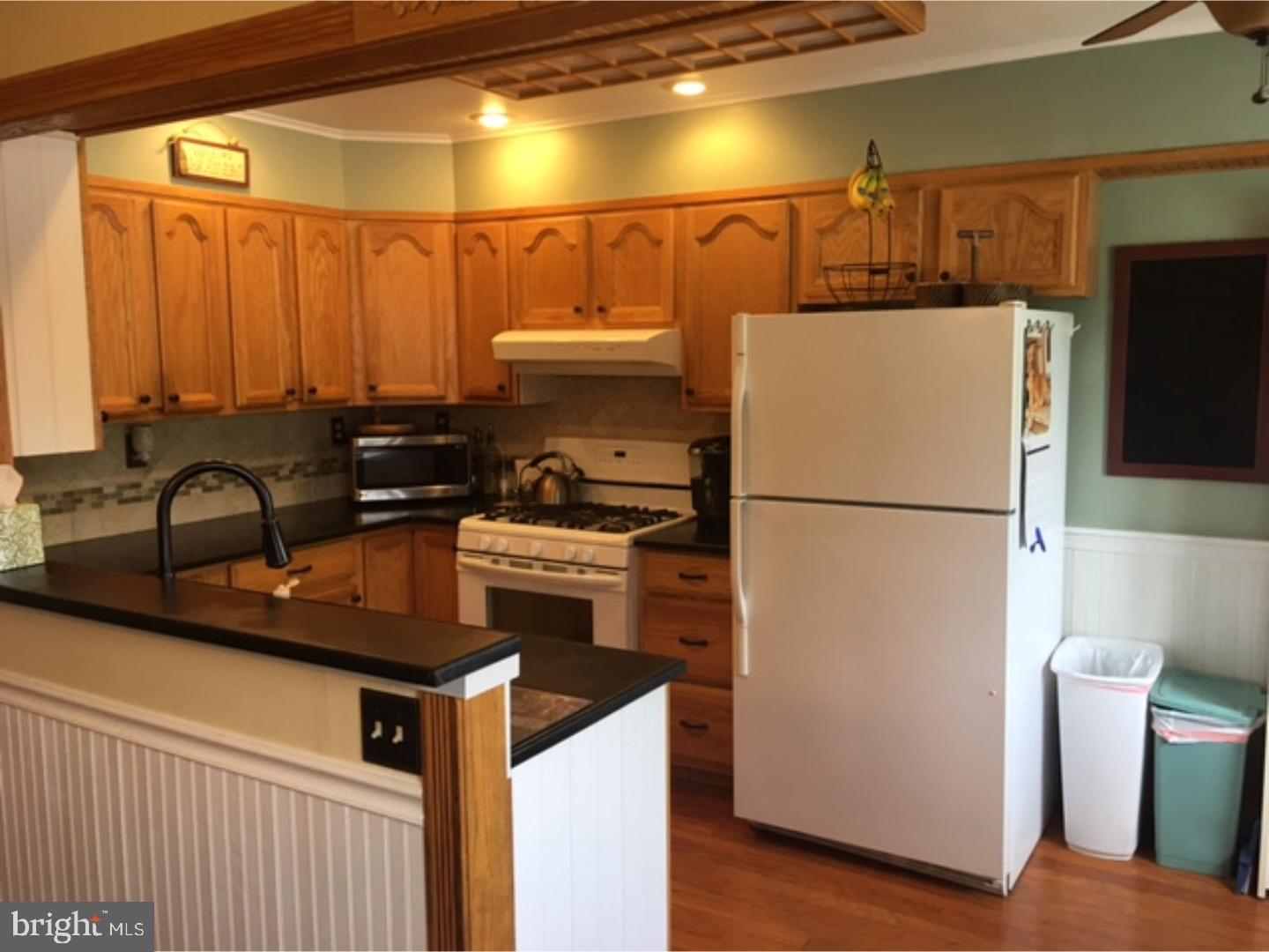3532 Vinton Road Philadelphia, PA 19154 - Photo 6 of 17 Kitchen