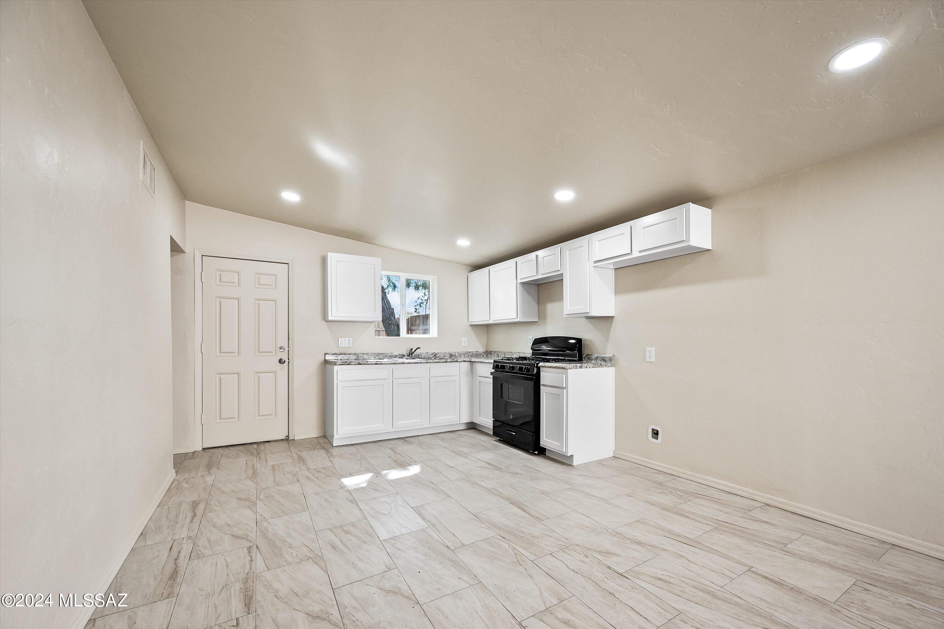 421 East Yavapai Road Tucson, AZ 85705 - Photo 17 of 27