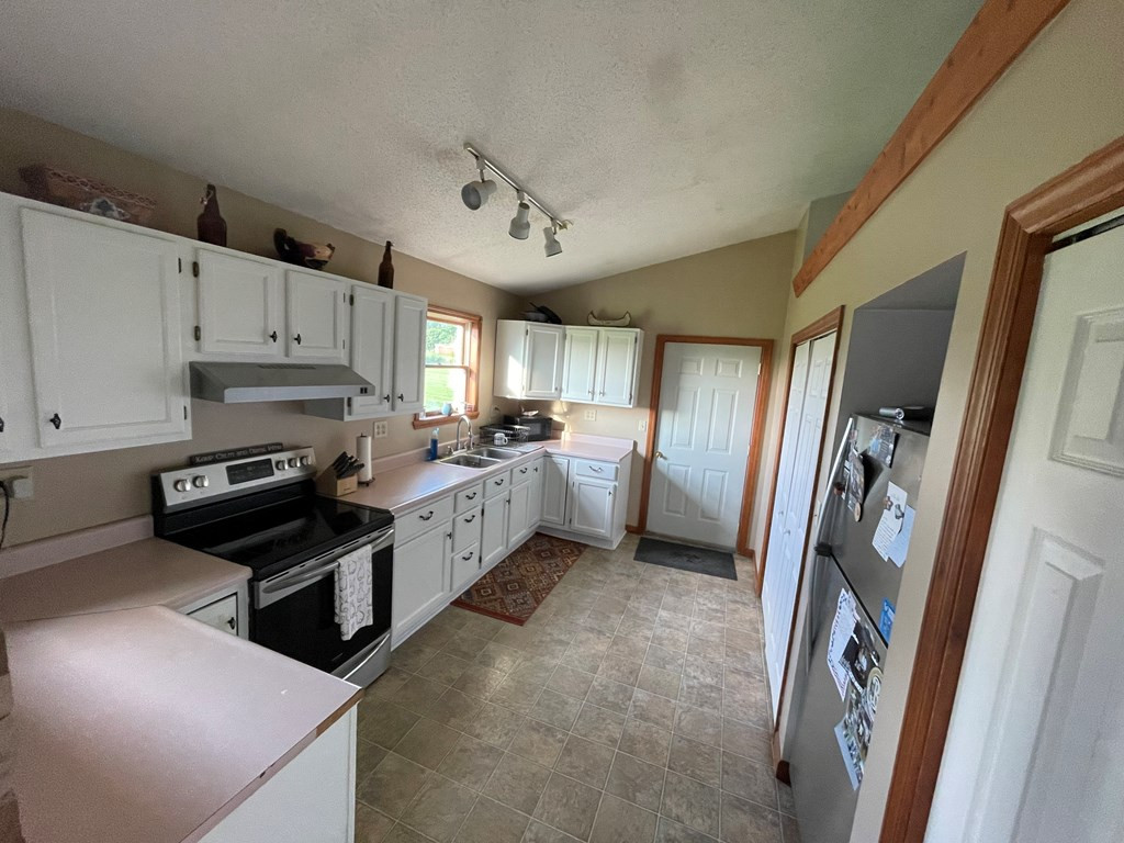 20 Brown Road Peru, NY 12972 - Photo 9 of 16