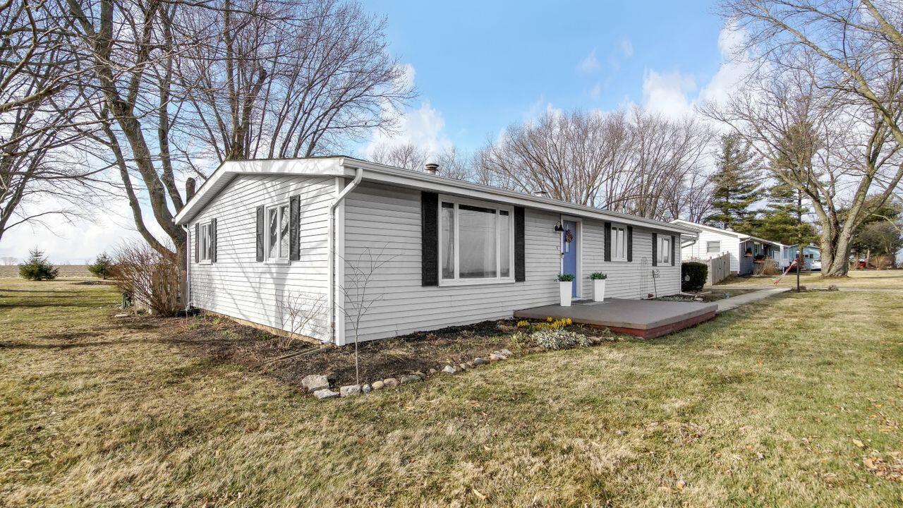 4251 Troy Road Delaware, OH 43015 - Photo 4 of 34 Front