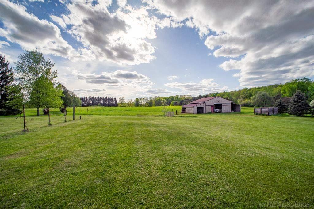 3378 Bishop Road Dryden, MI 48428 - Photo 22 of 32 50075288-21.JPG