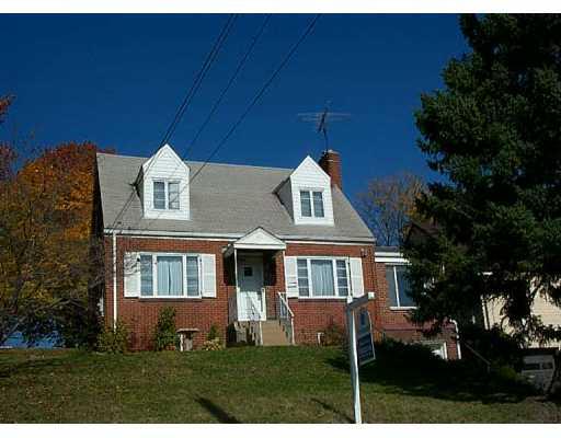 951 Agnew Road Baldwin, PA 15227 - Photo 1 of 5 Exterior Front.