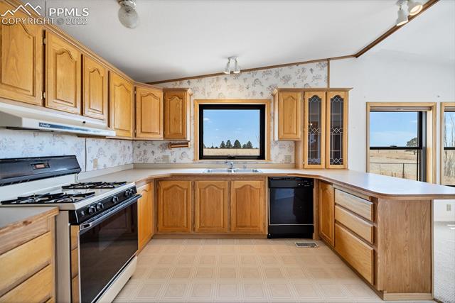 22020 East Garrett Road Calhan, CO 80808 - Photo 6 of 50