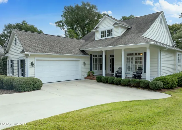 $700,000 | 8335 Vintage Club Circle, Wilmington, NC 28411