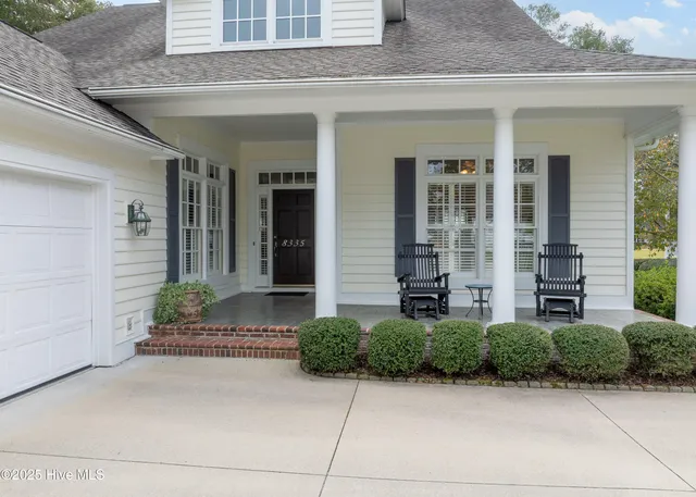 $700,000 | 8335 Vintage Club Circle, Wilmington, NC 28411