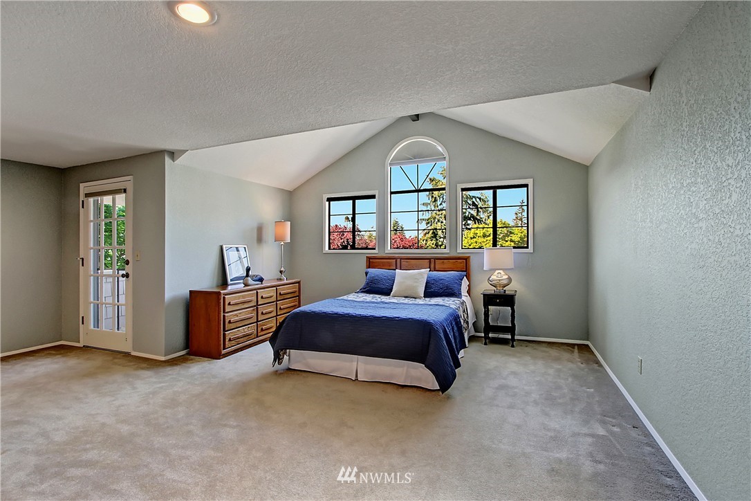 9116 185th Place Southwest Edmonds, WA 98026 - Photo 12 of 25 Gallery Image 12