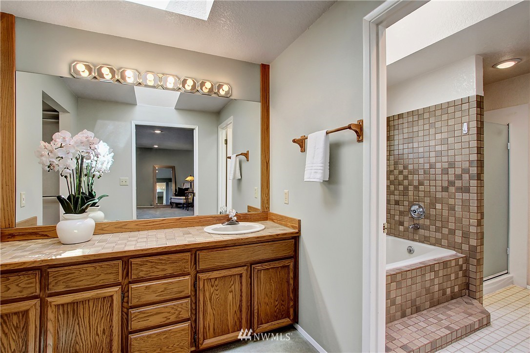 9116 185th Place Southwest Edmonds, WA 98026 - Photo 14 of 25 Gallery Image 14