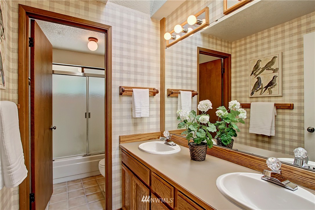 9116 185th Place Southwest Edmonds, WA 98026 - Photo 16 of 25 Gallery Image 16