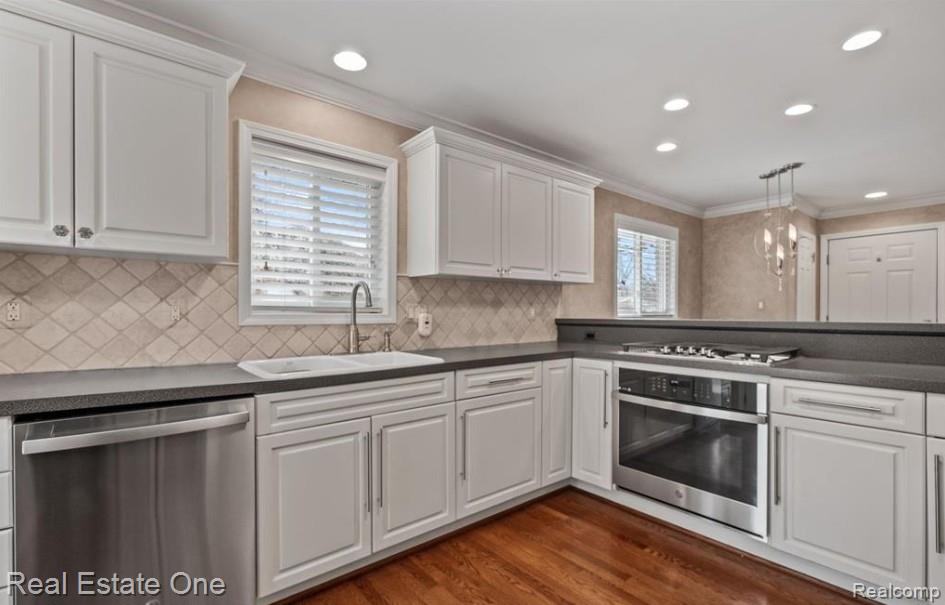 290 Winry Drive Rochester, MI 48307 - Photo 14 of 33