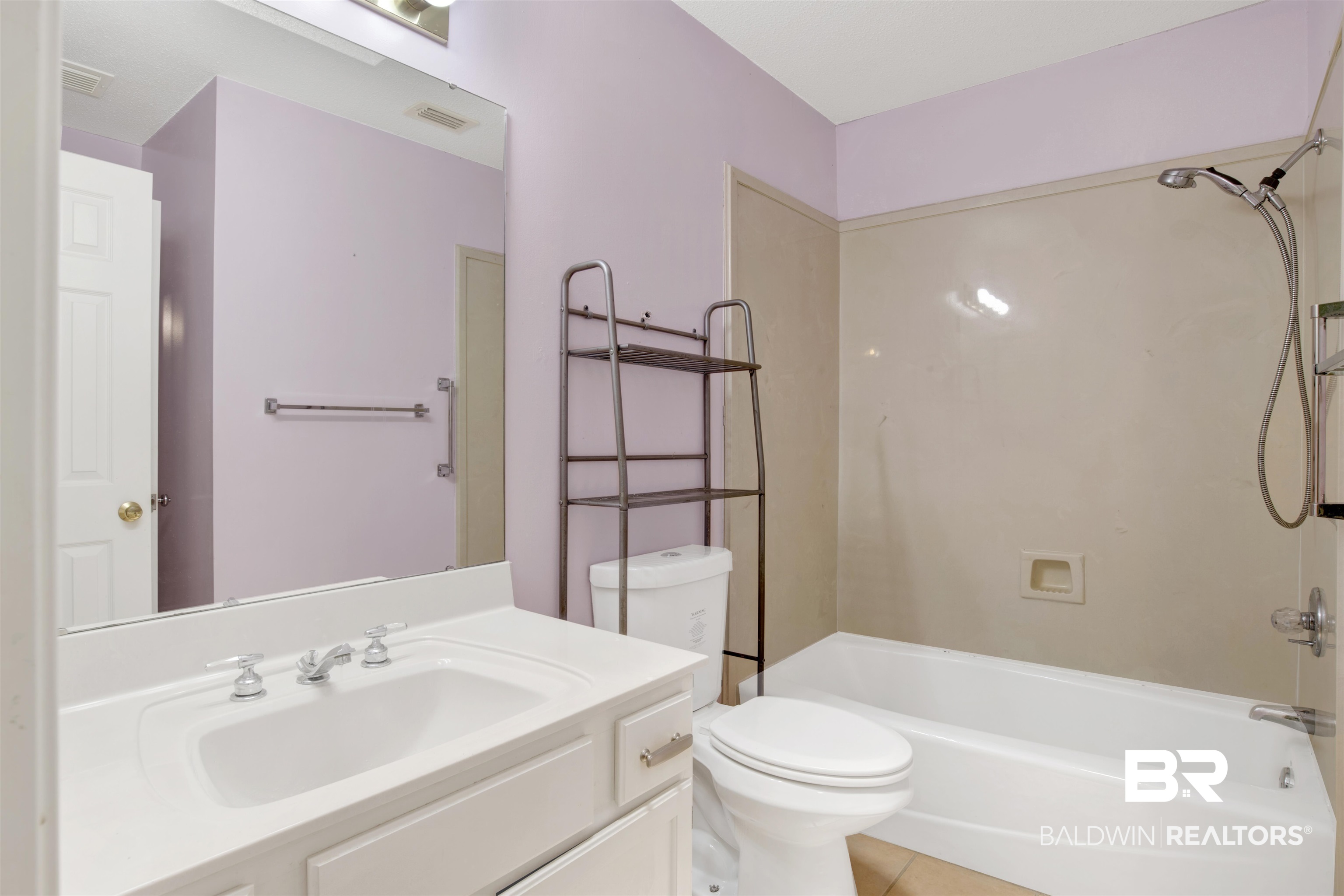 6635 Jackson Square Daphne, AL 36526 - Photo 20 of 24 Guest Bath