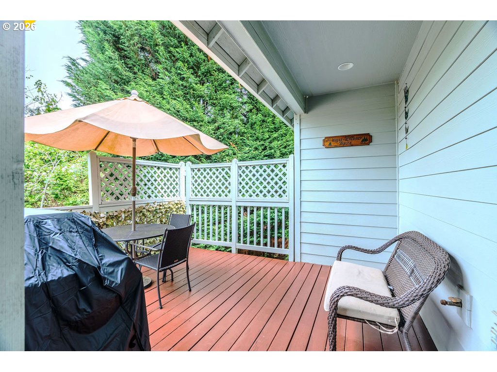 703 Southeast Anderson Lane Gresham, OR 97080 - Photo 9 of 33