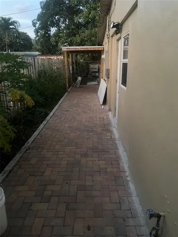 $1,200 | 5709 Northwest 23rd Street, Margate, FL 33063