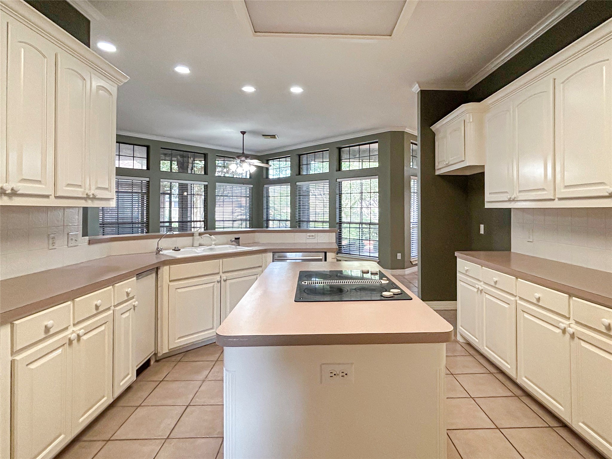 606 Walnut Street Lake Jackson, TX 77566 - Photo 18 of 43