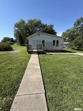 $39,500 | 909 East Elm Street, Macomb, IL 61455