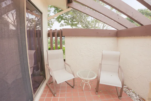 a bathroom with a toilet