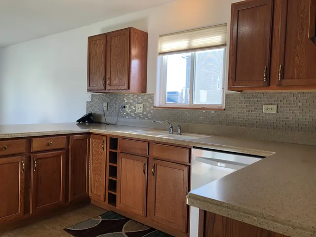 $350,000 | 1208 Raintree Court, Joliet, IL 60431