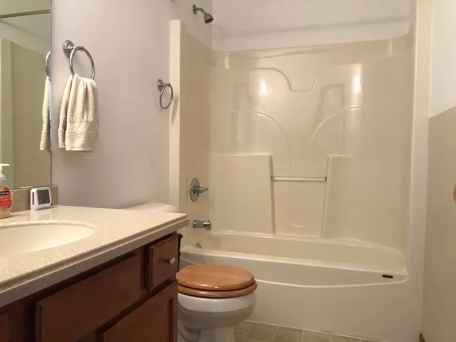 $350,000 | 1208 Raintree Court, Joliet, IL 60431