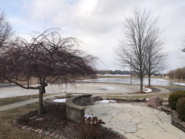 $350,000 | 1208 Raintree Court, Joliet, IL 60431