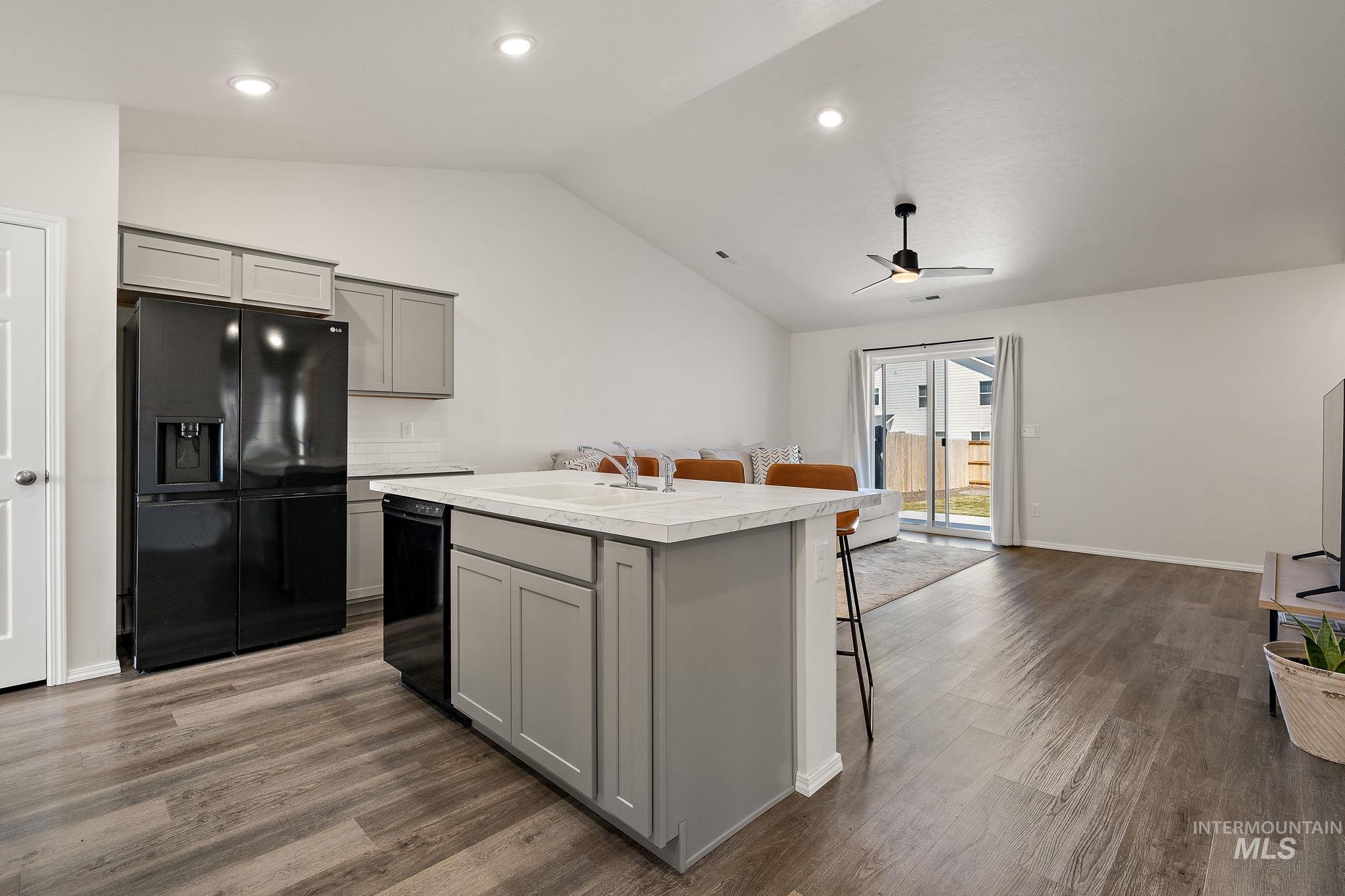 13556 Pierce Court Caldwell, ID 83607 - Photo 4 of 22