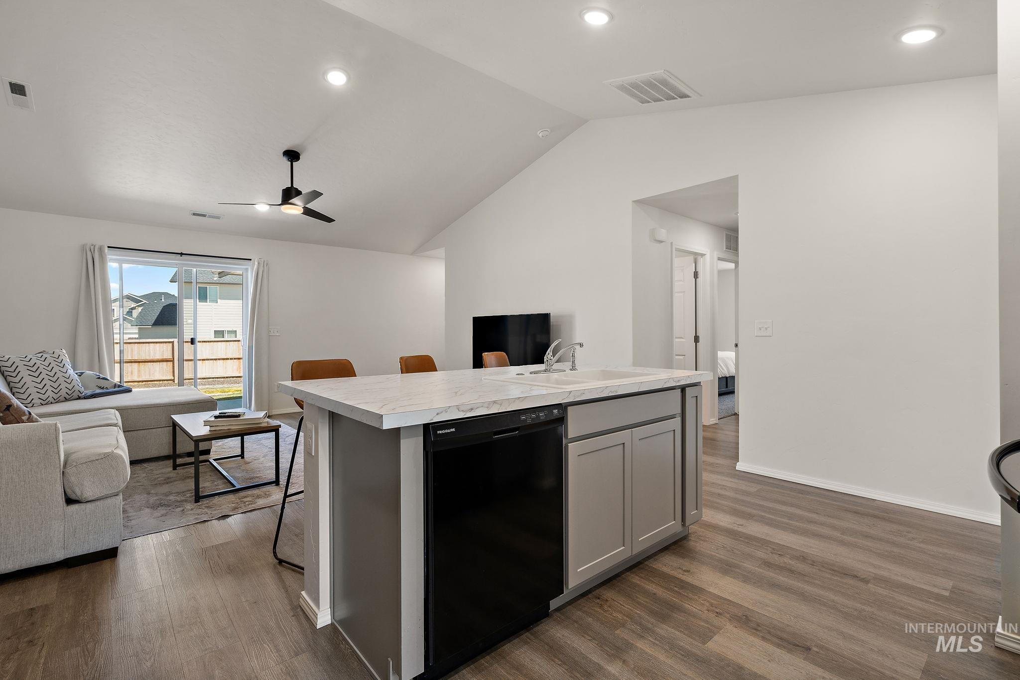 13556 Pierce Court Caldwell, ID 83607 - Photo 6 of 22