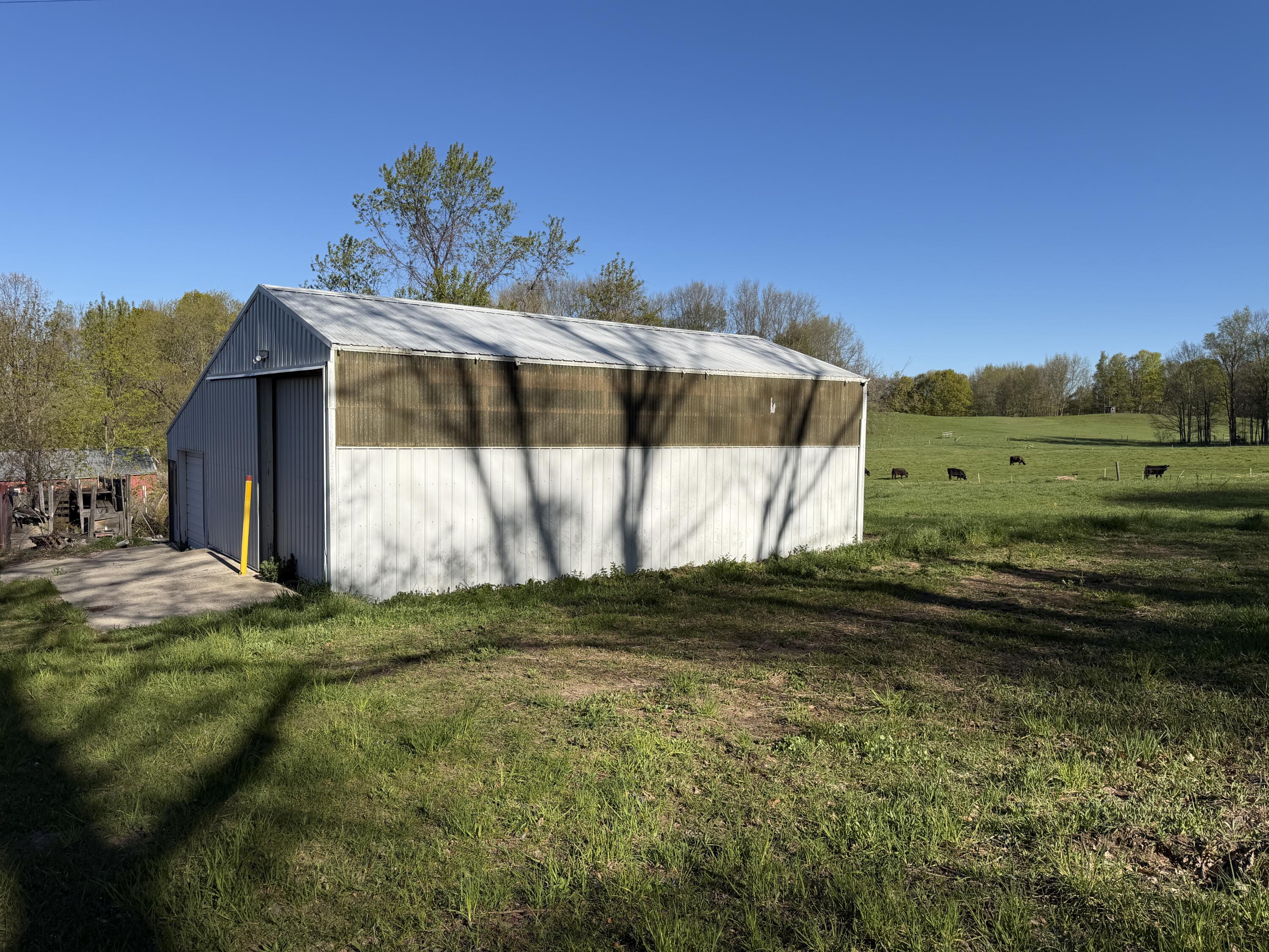 2290 East Warren Road Shelby, MI 49455 - Photo 20 of 32 IMG_2296(1)