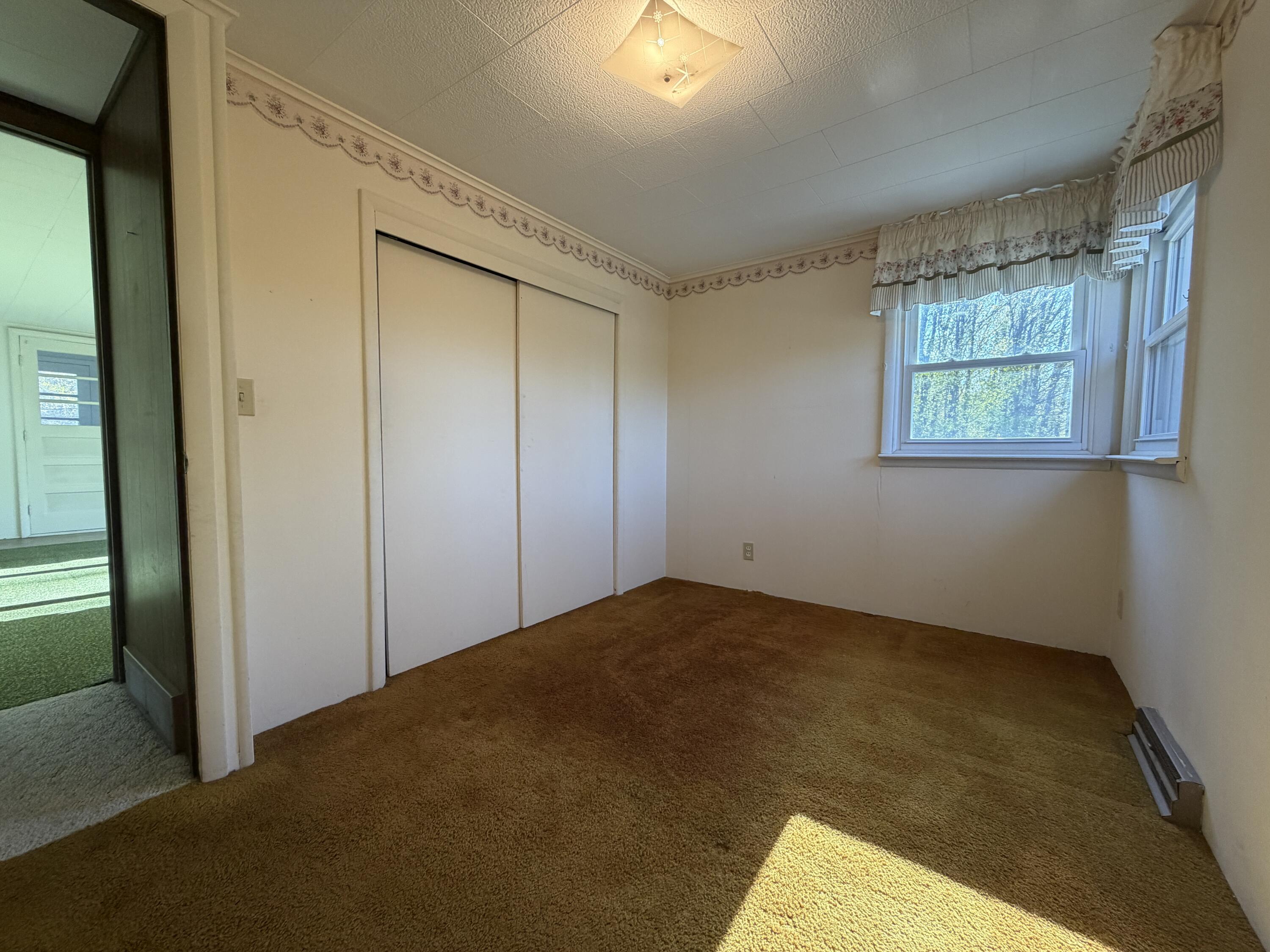 2290 East Warren Road Shelby, MI 49455 - Photo 10 of 32 IMG_2291