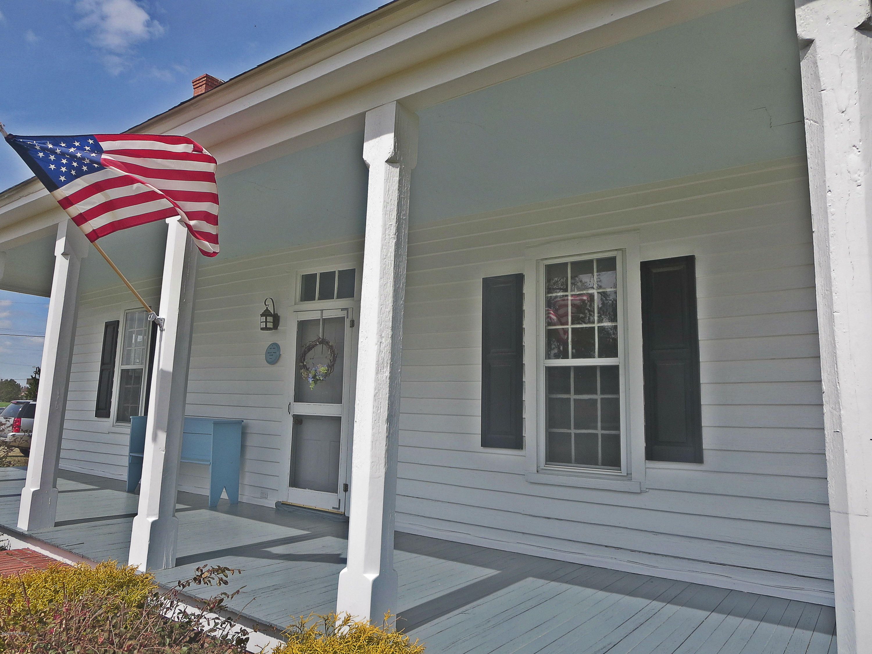 2732 Rocky Hock Road Edenton, NC 27932 - Photo 1 of 45 front porch close up